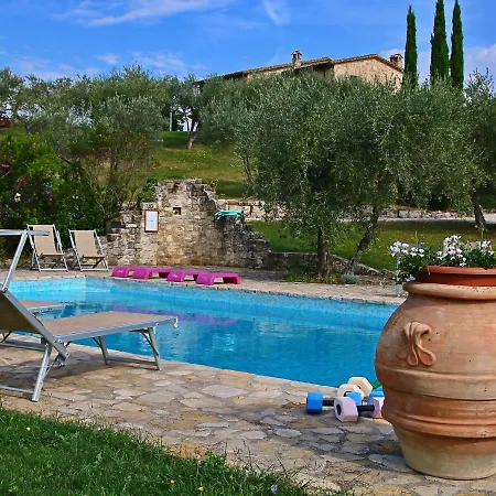 Σπίτι διακοπών Gorgeous Holiday In With Sauna Collazzone